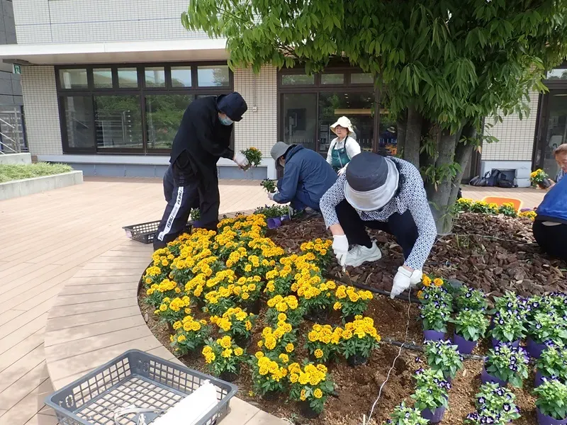 庭園植物のメンテナンス、一人で抱え込んでいませんか？